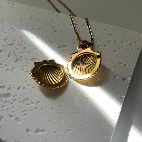 Oceanic Shell Locket Necklace - Image 2